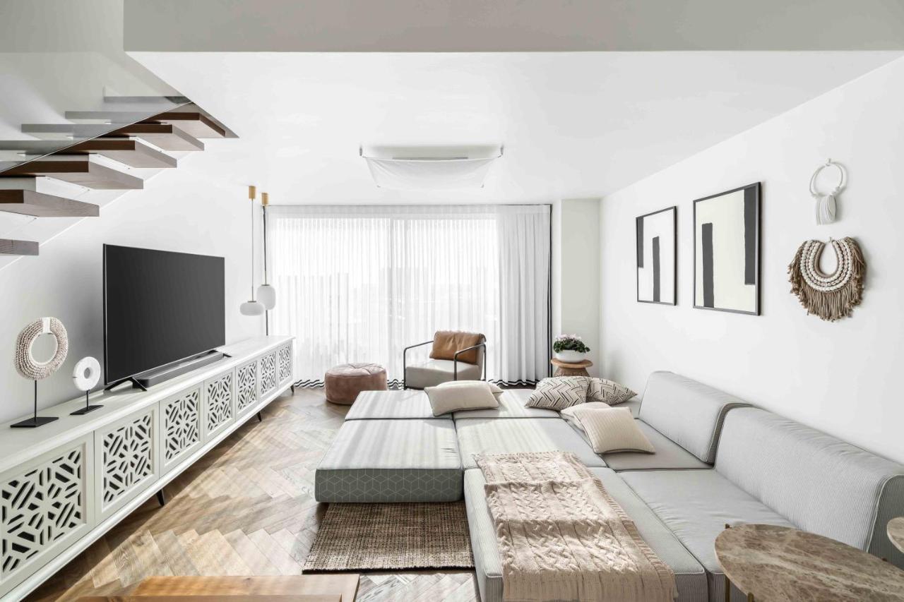 Elegant Duplex With Parking By Beachfront Stay Herzelia Exterior foto